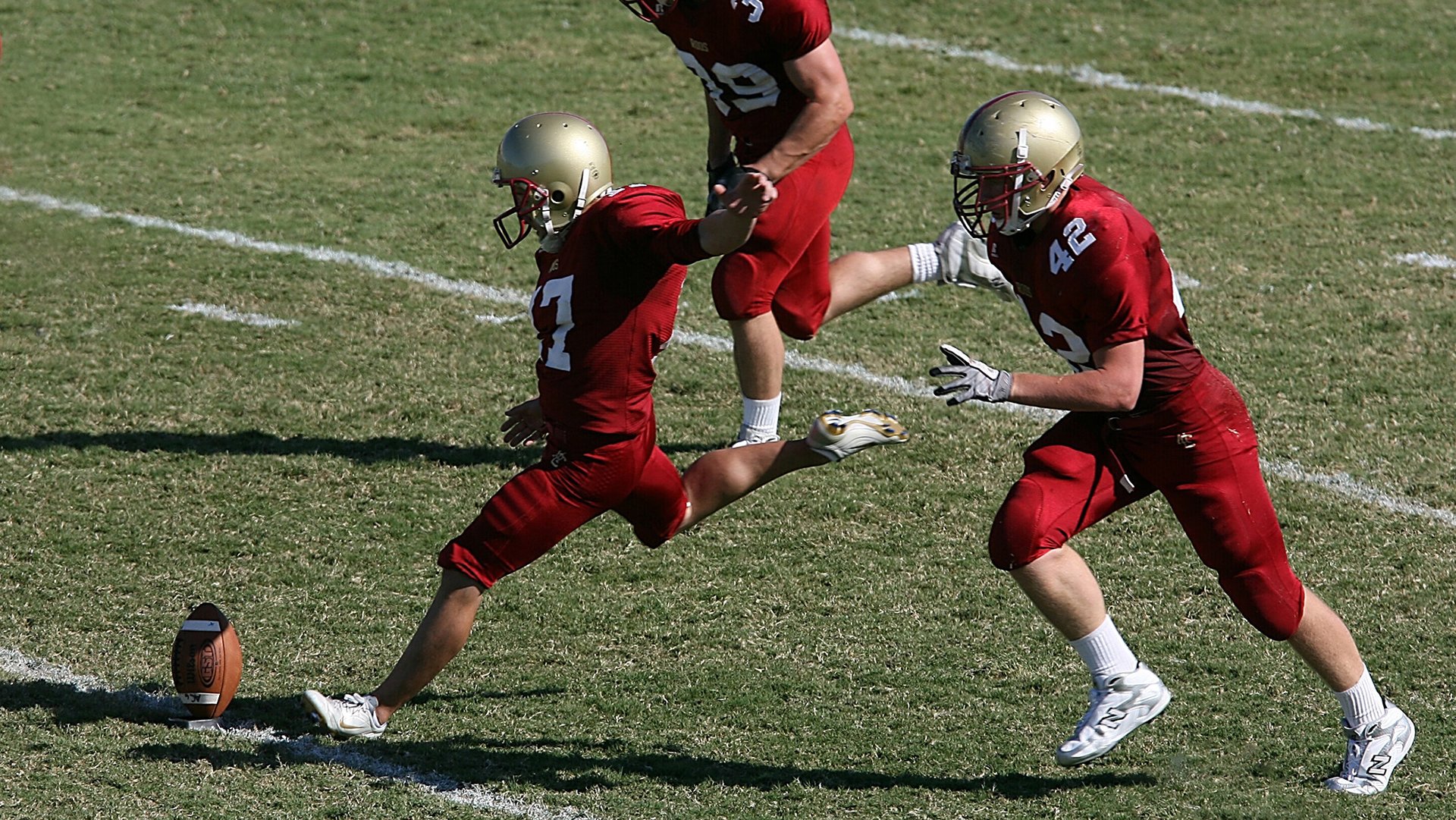 莱万多夫斯基赛事官方发布势不可挡新规，TES争议不断！